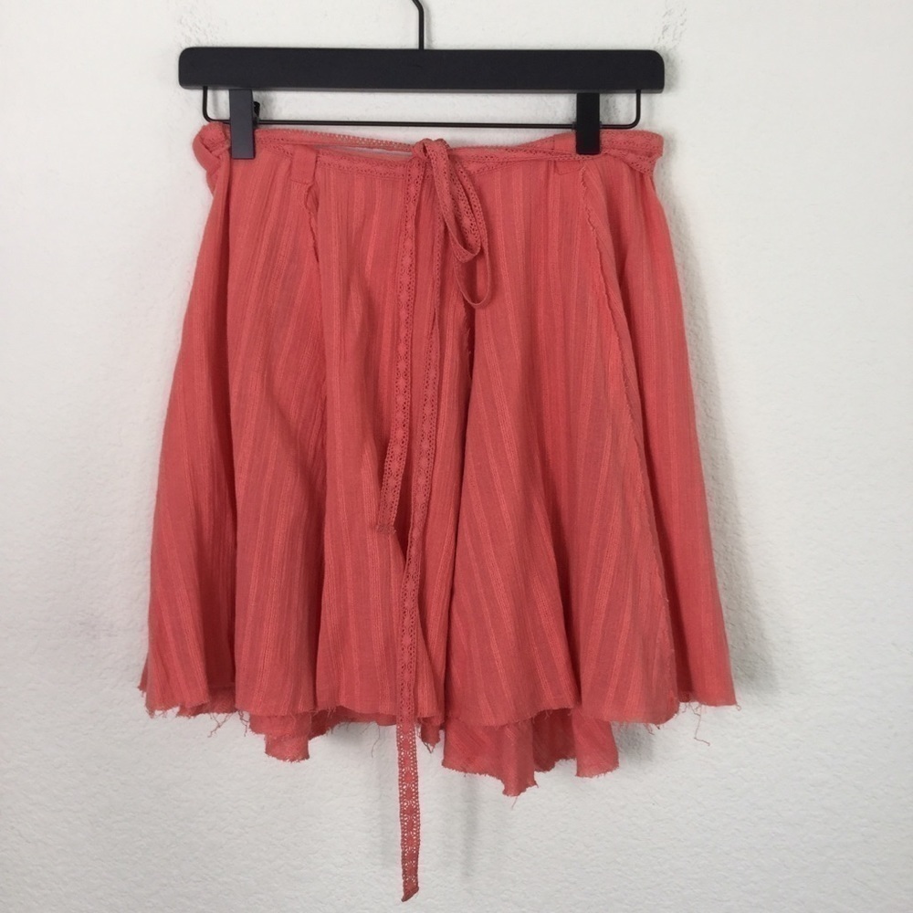 Free People Coral Lace Skirt Size Medium Raw Edge Hem - Picture 5 of 6